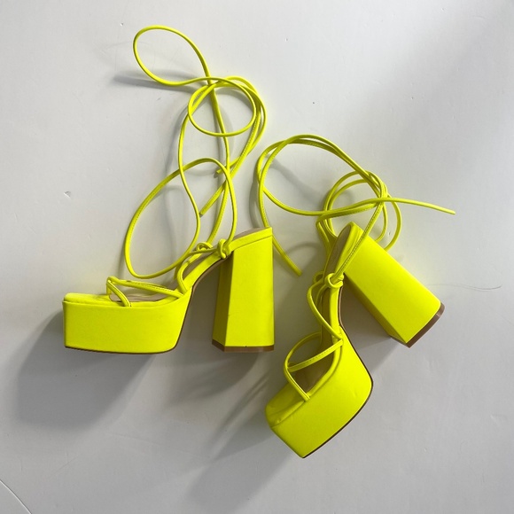 Urban outfitters lace up shoes - Picture 1 of 6